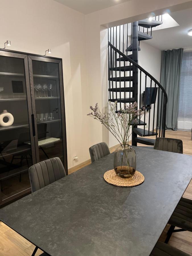 Exclusive Two-Level Apartment With Private Terrace On The Canal Брюссель Екстер'єр фото